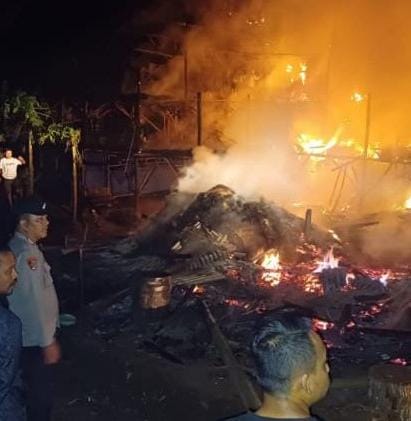 Polsek Tenjo Bersama Intansi Terkait Cek Lokasi Tkp Adanya Kebakaran Di Sebuah Pertenakan Ayam