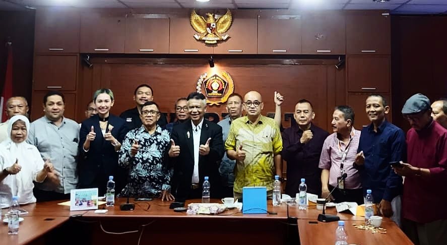Ketua Dewan Penasihat PWI Pusat H. Ilham Bintang Digantikan Anton Charliyan, PWI Pusat Lakukan Perombakan Besar