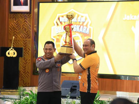 Penghargaan Kapolri Untuk Jakarta Bhayangkara Presisi dan Popsivo Polwan Atas Prestasi di Proliga 2024