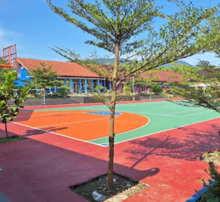 SMAN 01 Leuwisadeng Tingkatkan Kualitas Pendidikan di Tahun 2024